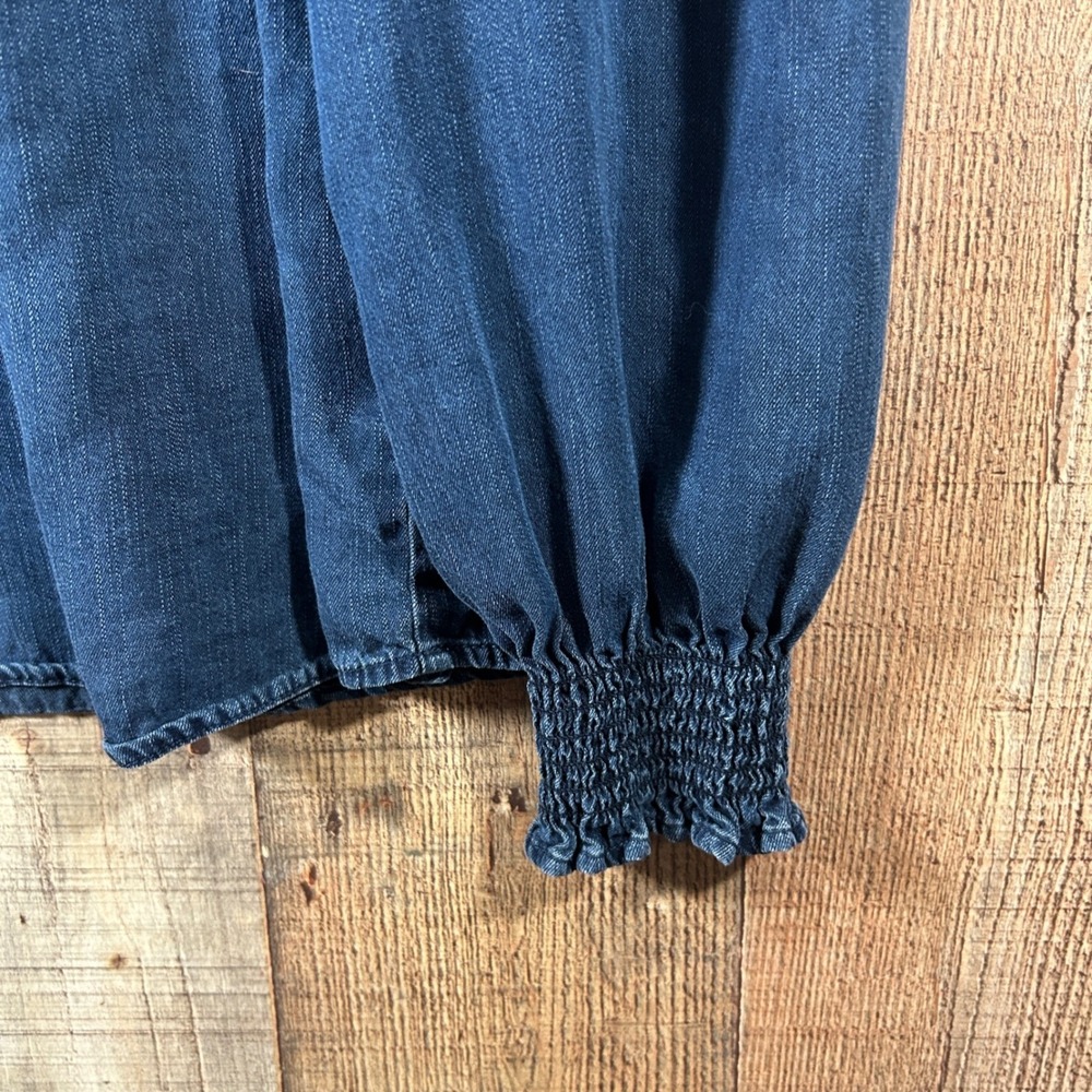 ana Soft Tencel Denim Blouse Medium M Ruffle Pearl Snap Western Lyocell Top - Picture 2 of 7